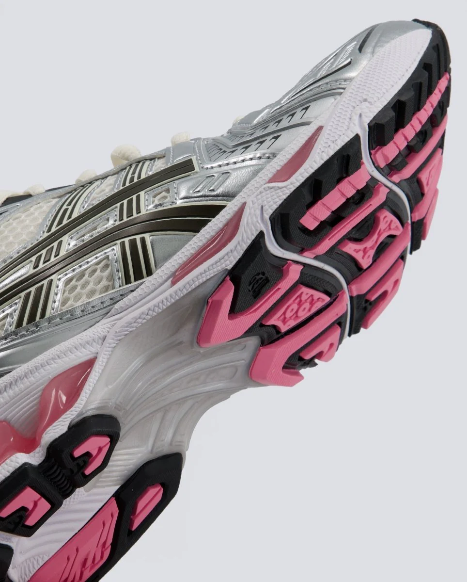 Asics Gel-Kayano 14 Plata y Rosa Hombre - Image 4