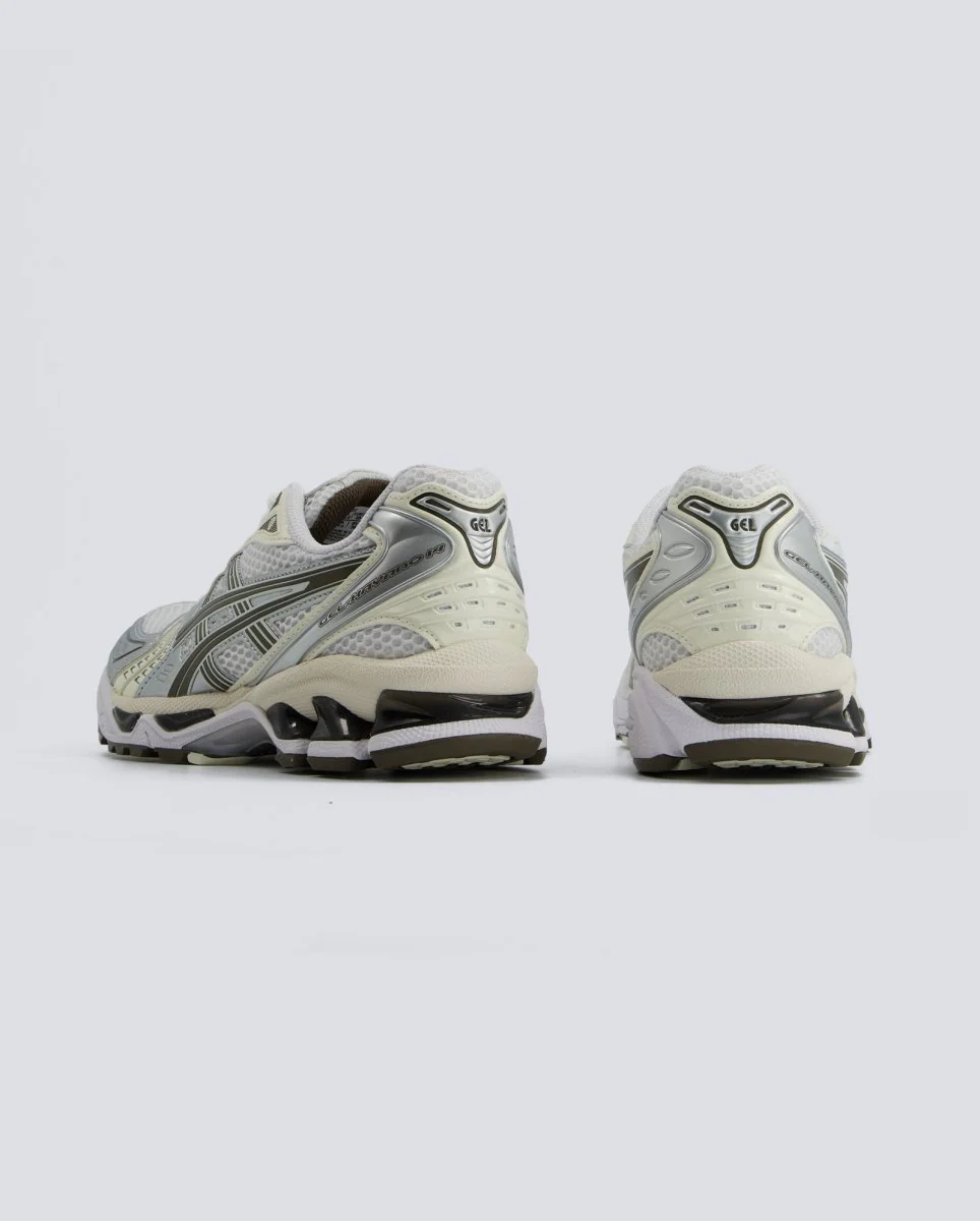 Asics Gel-Kayano 14 Plateado Y Beige Mujer - Image 3