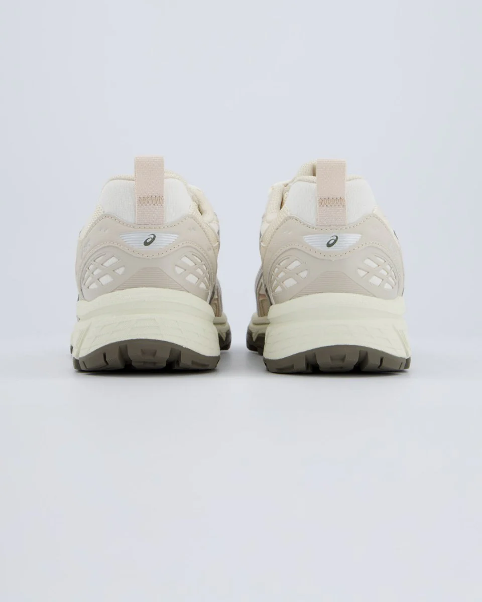 Asics Gel-Nunobiki Beige Mujer - Image 10