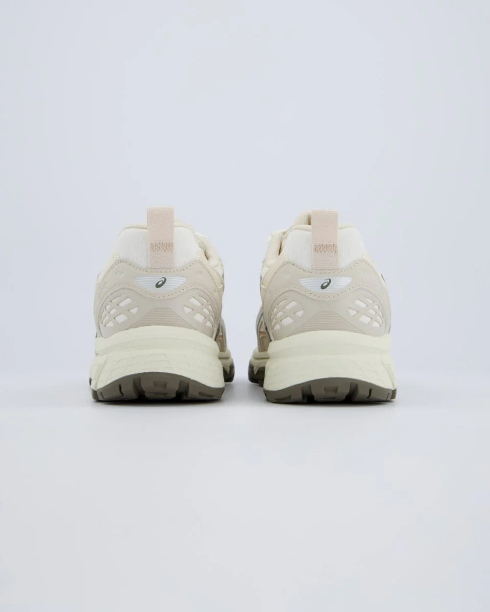 Asics Gel-Nunobiki Beige Mujer - Image 4