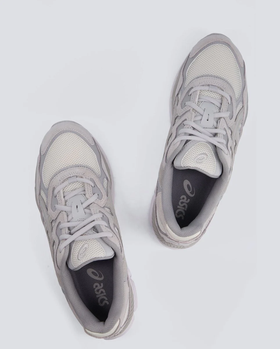 Asics Gel-NYC Beige Y Gris Hombre - Image 4