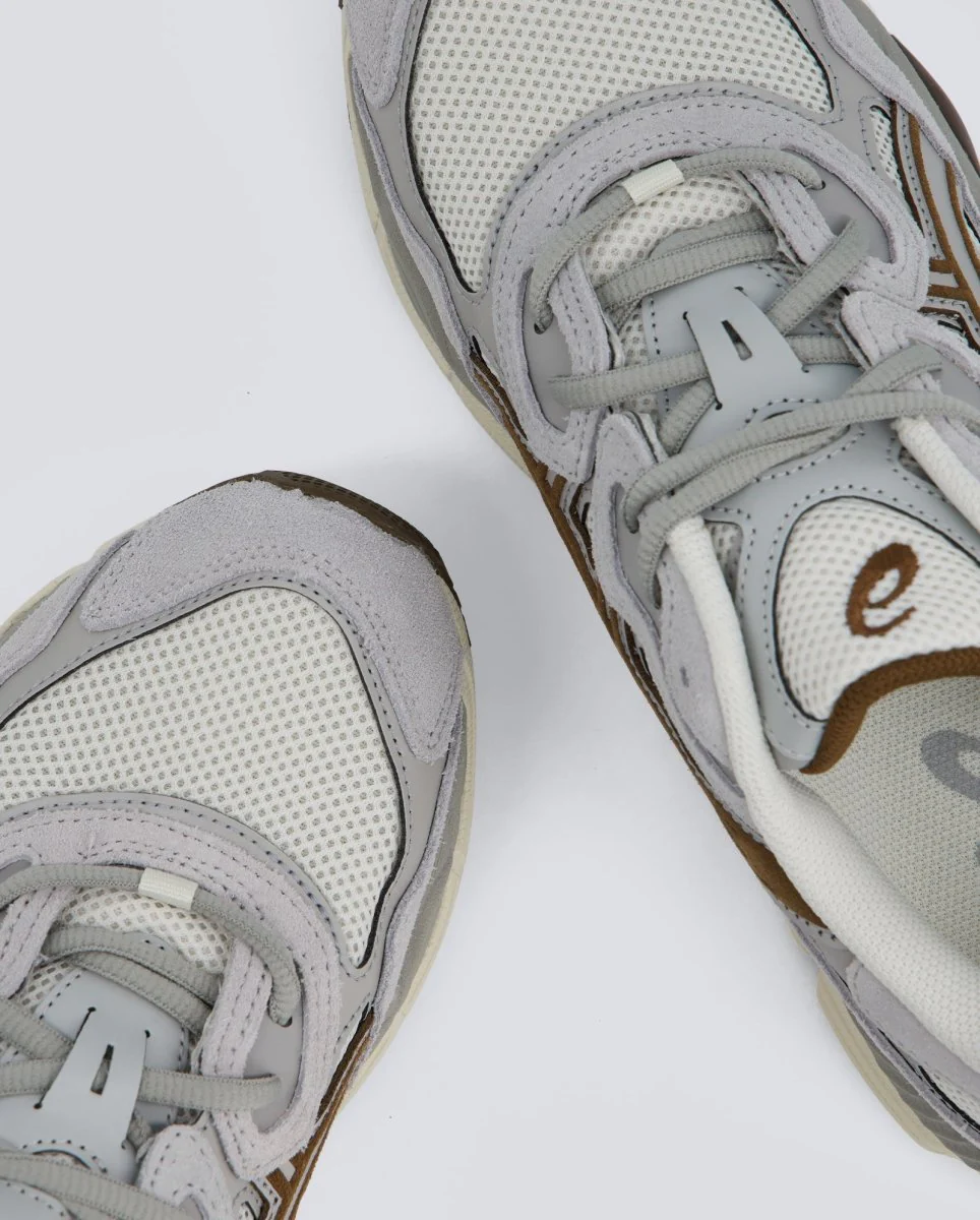 Asics Gel-NYC Gris Y Marrón Hombre - Image 2