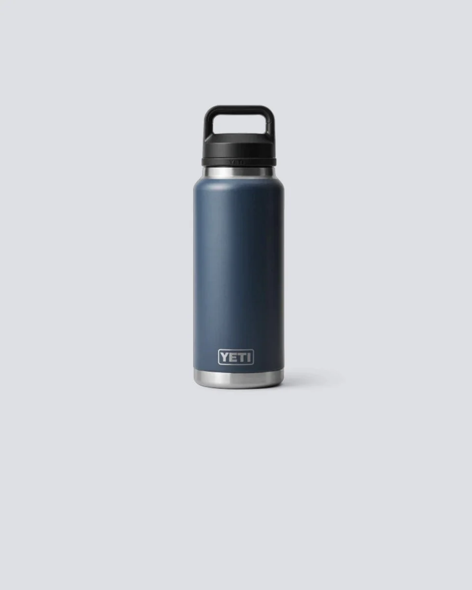 Botella Yeti Rambler Chug Azul Marino 26 Oz