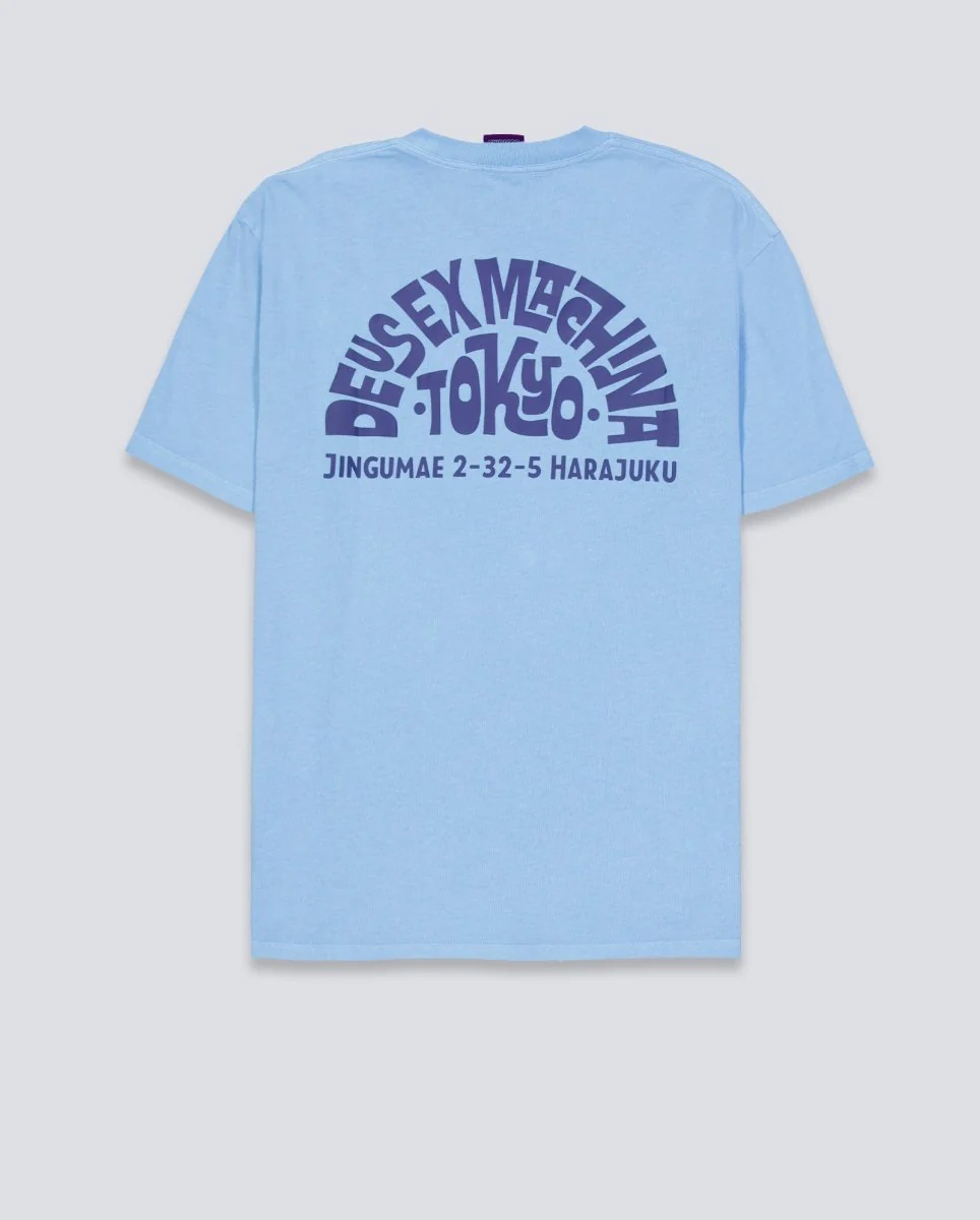 Camiseta Deus Tokyo Address Azul Unisex - Image 3