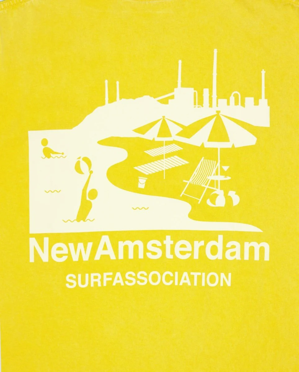 Camiseta New Amsterdam Beach Sign Amarillo Unisex - Image 4