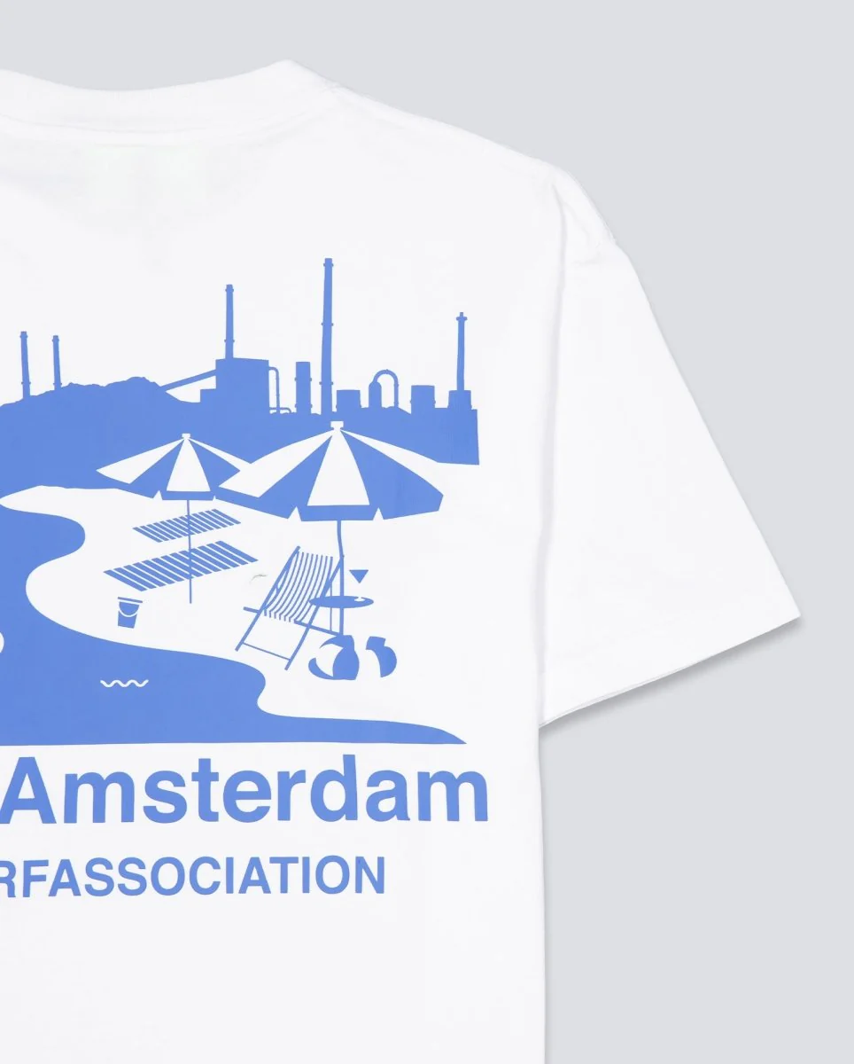 Camiseta New Amsterdam Beach Sign Tee Blanco y Azul Unisex - Image 4