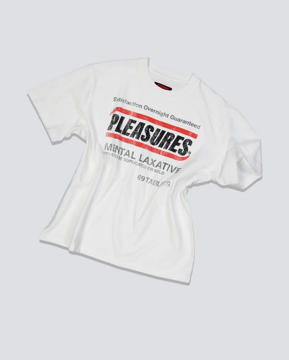 Camiseta Pleasures Relief Heavyweight Blanco Unisex - Image 3