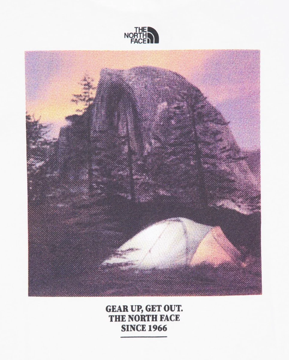 Camiseta The North Face M Camping Graphic Blanco Unisex - Image 4