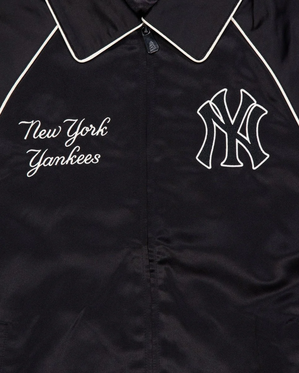Chaqueta New Era MLB New York Yankees Negra Unisex - Image 2