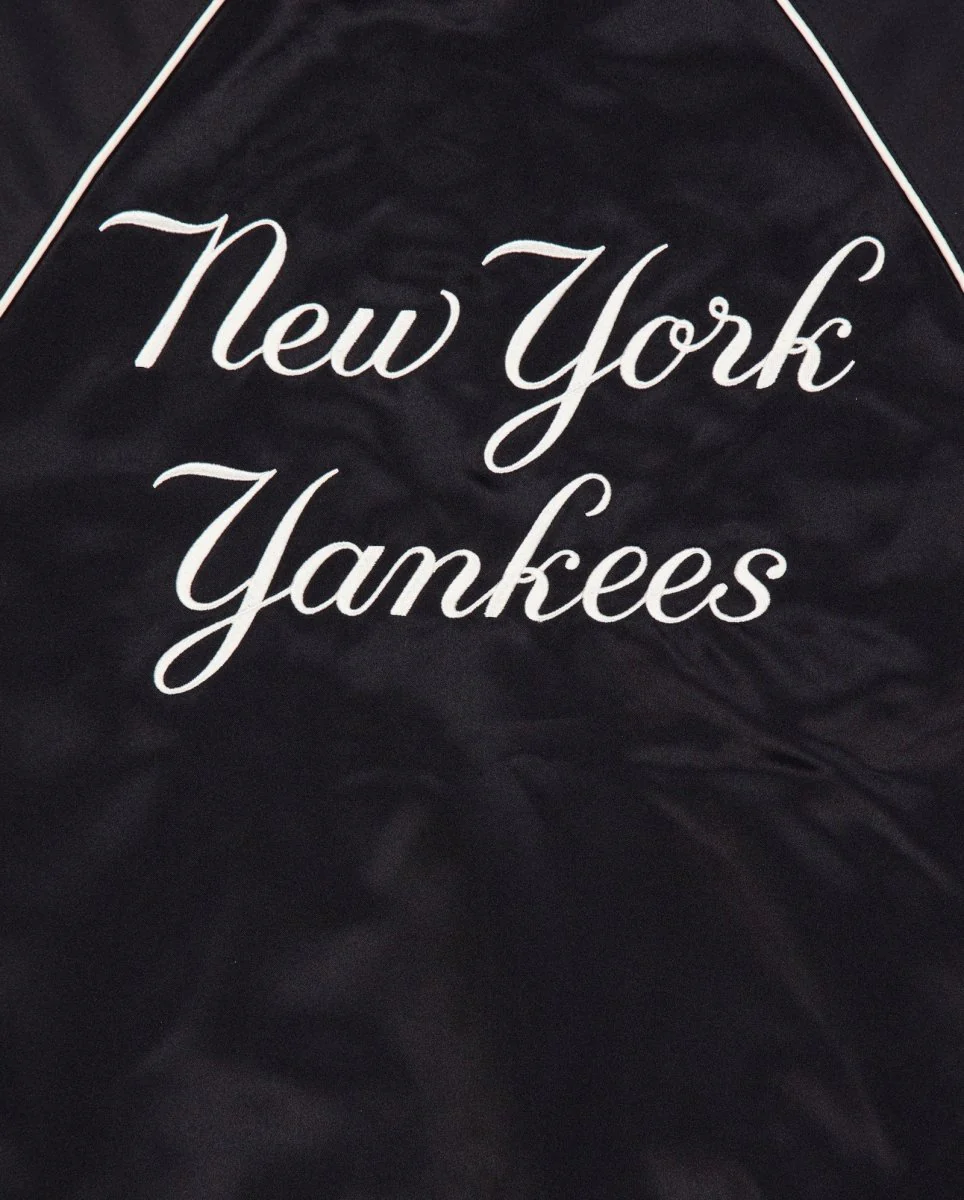 Chaqueta New Era MLB New York Yankees Negra Unisex - Image 4
