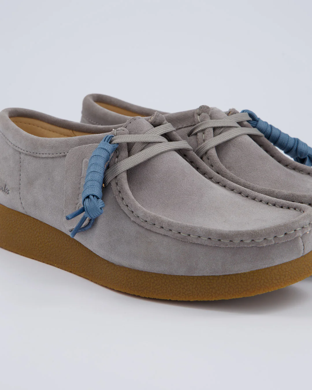 Clarks Wallabee Evo Suede Gris Oscuro Mujer - Image 2