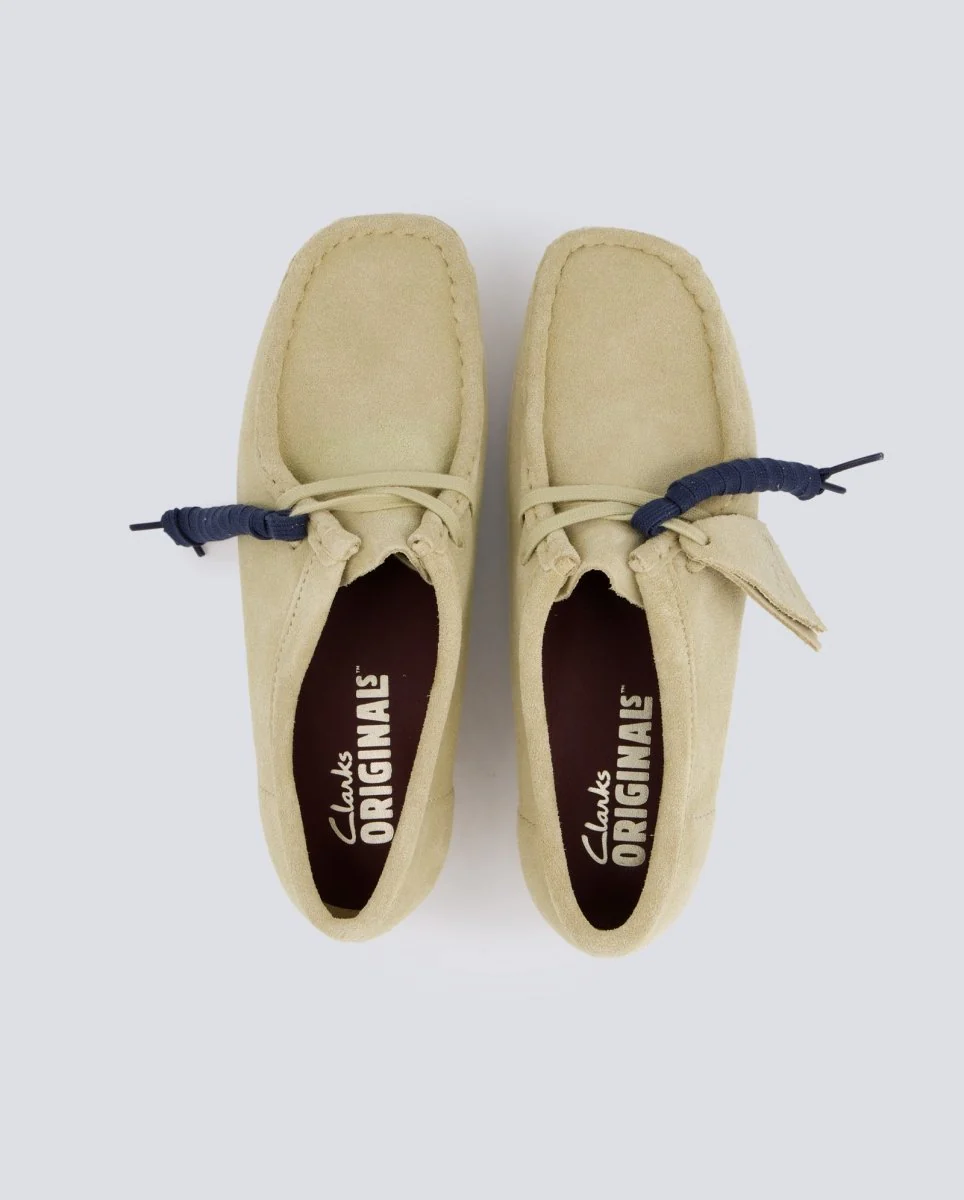 Clarks Wallabee Maple Suede Beige Mujer - Image 4