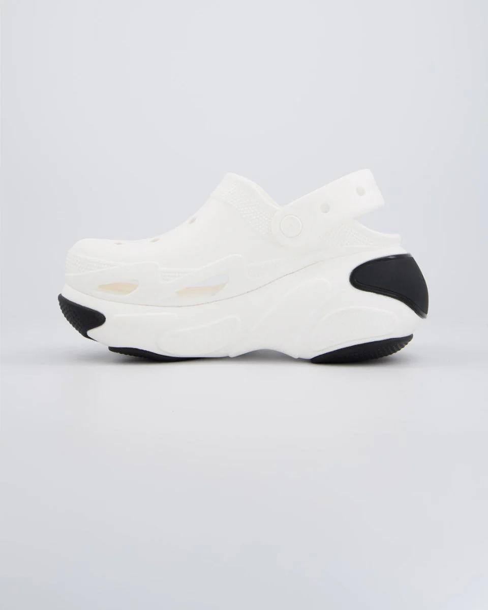 Crocs Bubble Crush Clog Blanco y Negro Mujer - Image 3