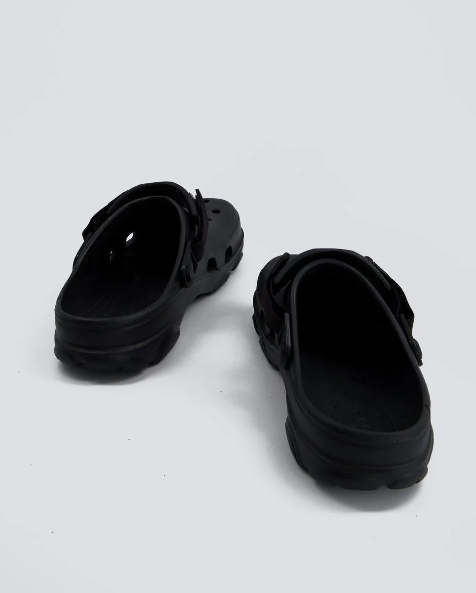 Crocs Classic All-Terrain Clog Negras Hombre - Image 2