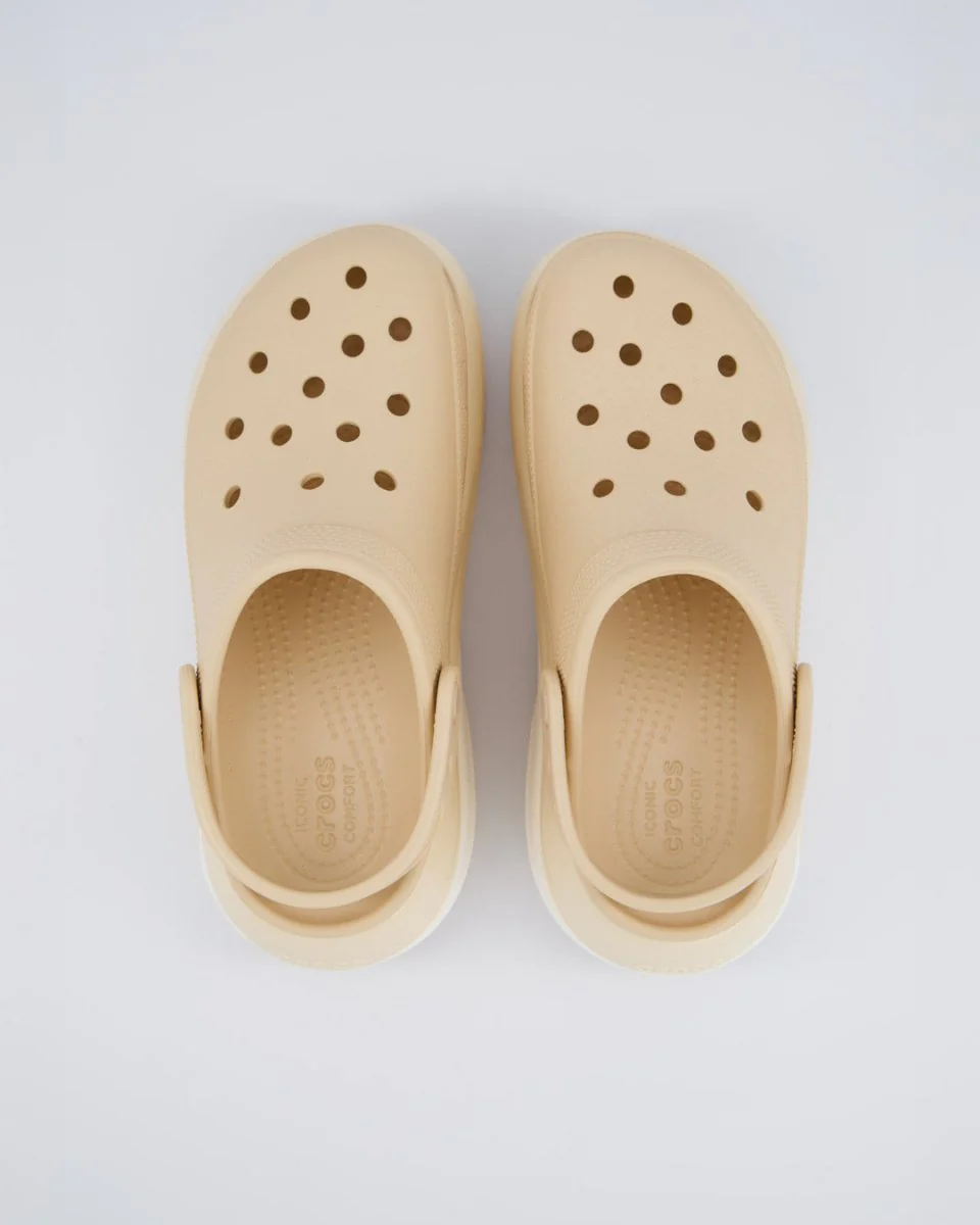 Crocs Mega Crush Beige Mujer - Image 4