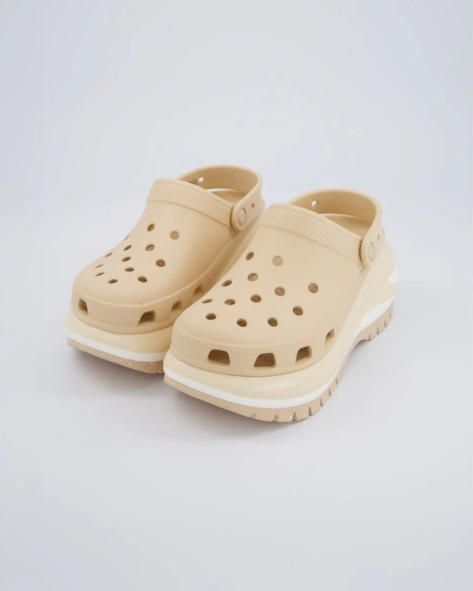 Crocs Mega Crush Beige Mujer - Image 6