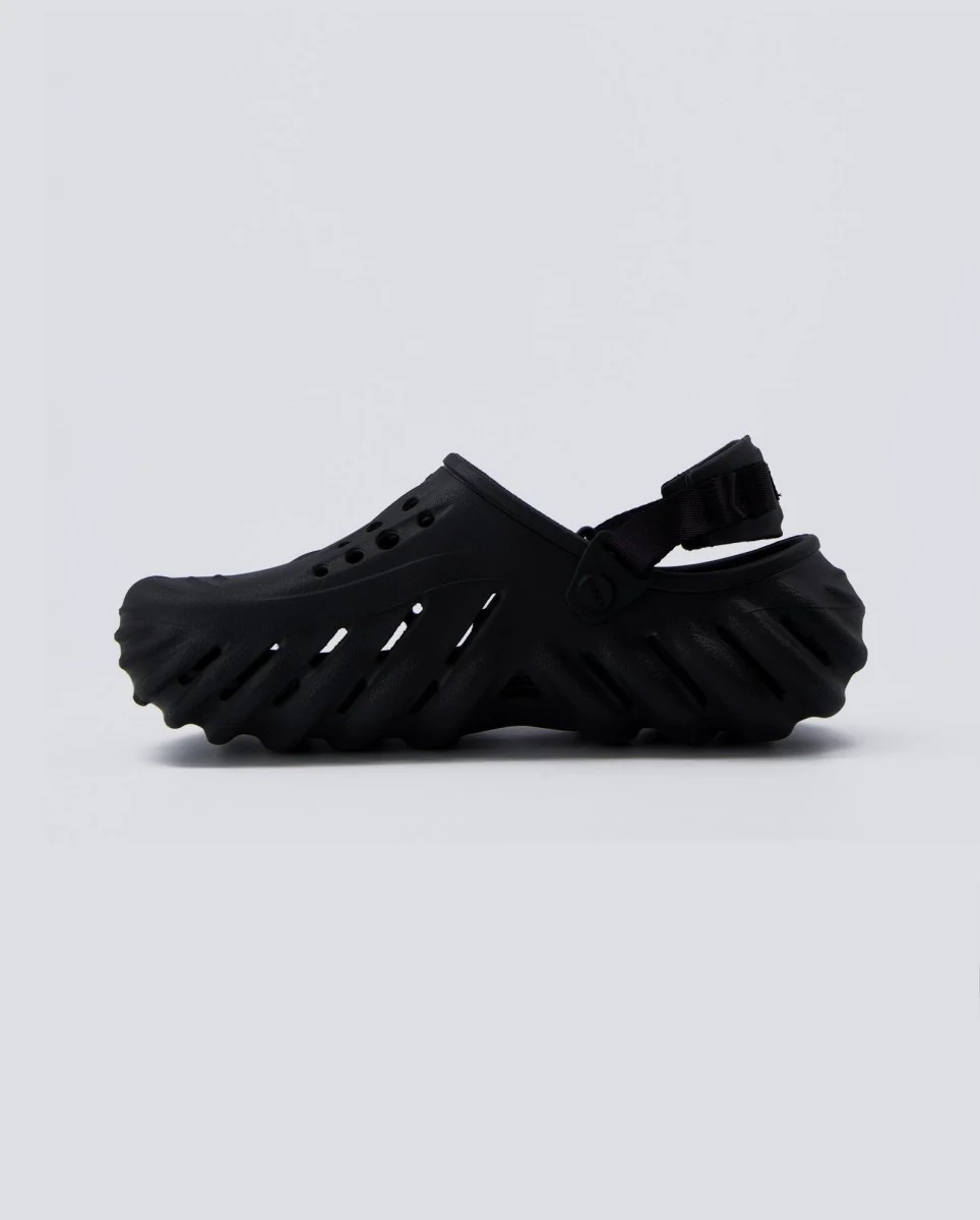 Crocs Echo Clog Negro Hombre - Image 4