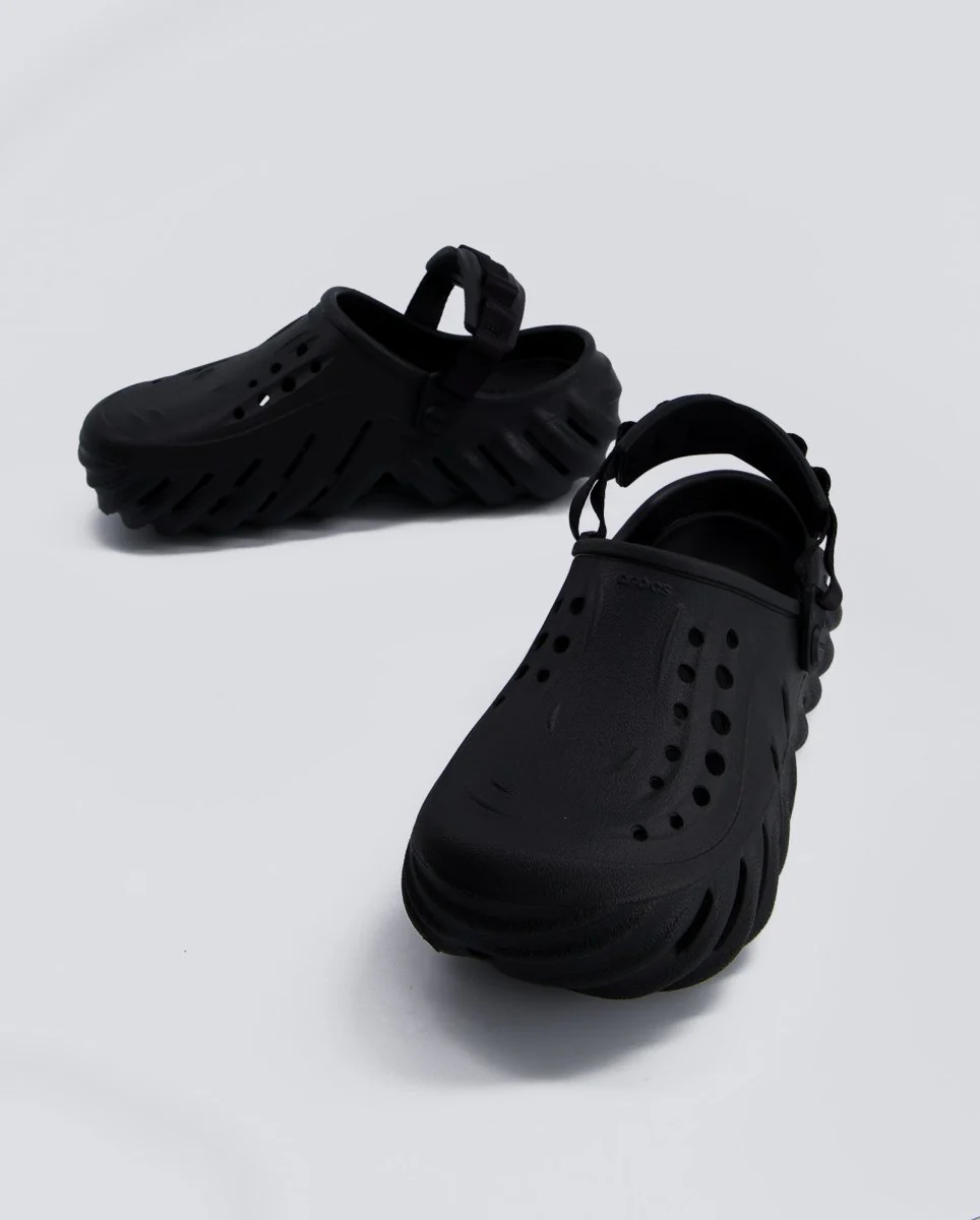 Crocs Echo Clog Negro Hombre - Image 6