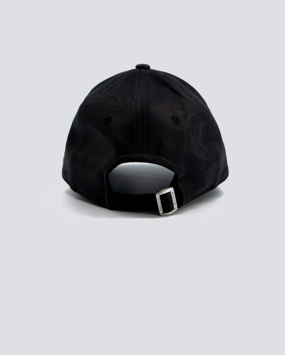 Gorra New Era 9Forty Negra Mujer - Image 3
