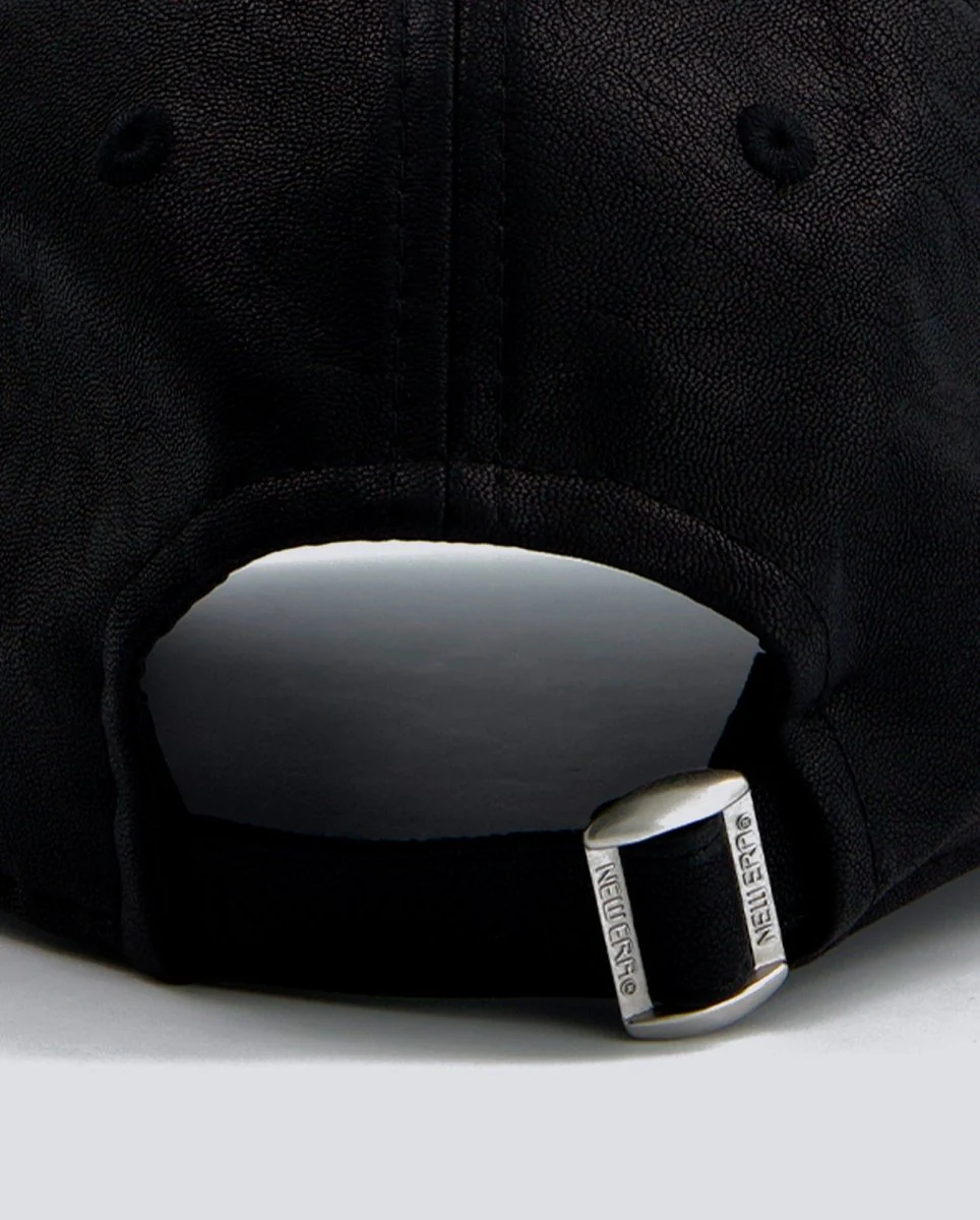 Gorra New Era 9Forty Negra Mujer - Image 4