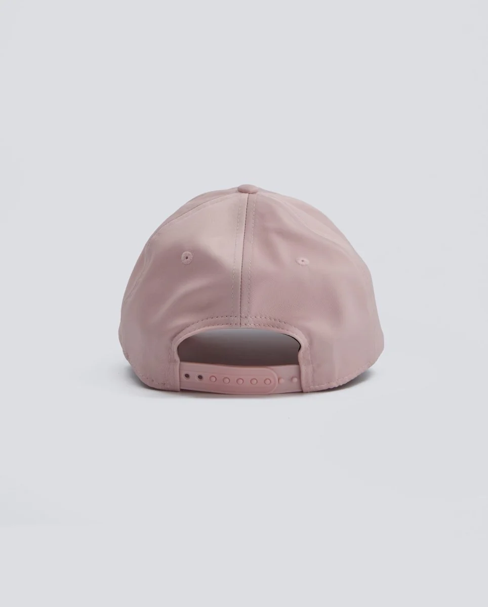 Gorra New Era 9Forty Rosa Mujer - Image 4