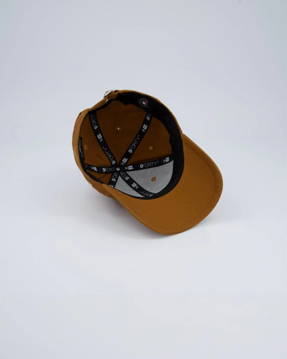 Gorra New Era League Essential 9Forty® Marrón Unisex - Image 4
