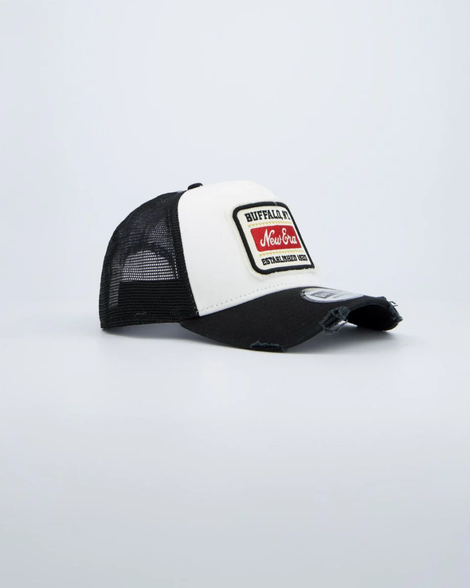 Gorra New Era Patch Distressed Negro Y Blanco Unisex - Image 2