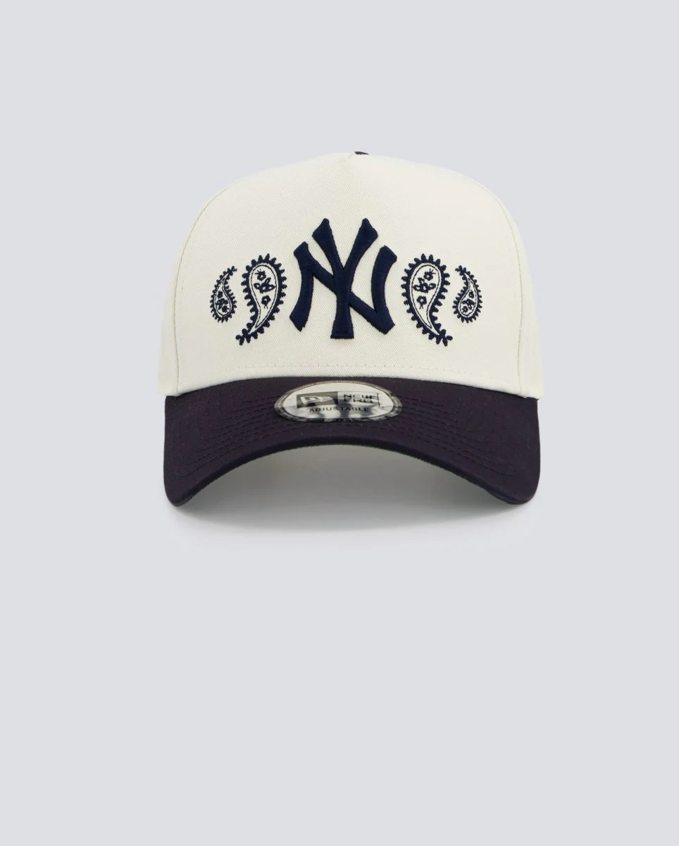 Gorra New Era Yankees Paisley E-Frame Negro Y Blanco Unisex