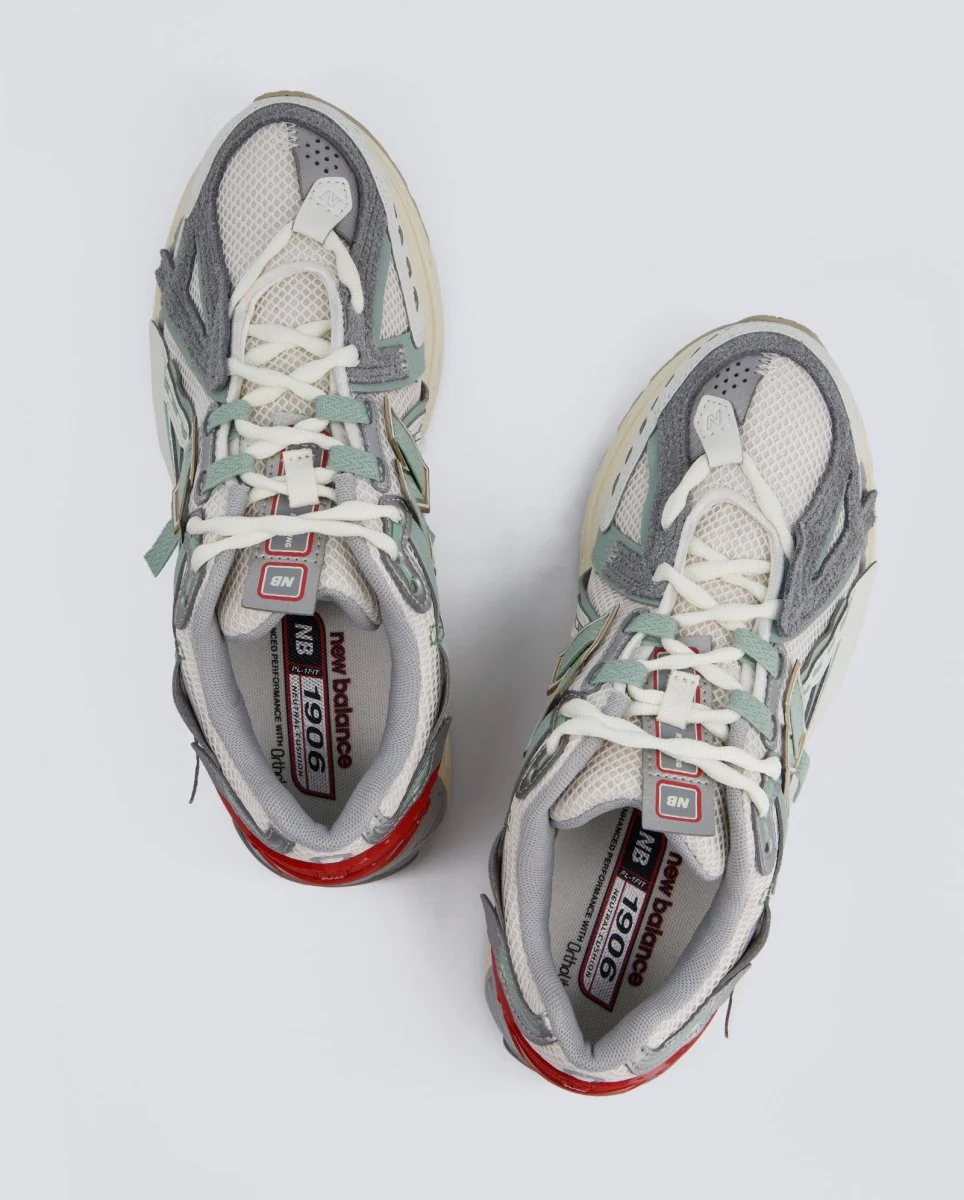 New Balance 1906AV1 Sea Salt Gris Hombre - Image 4