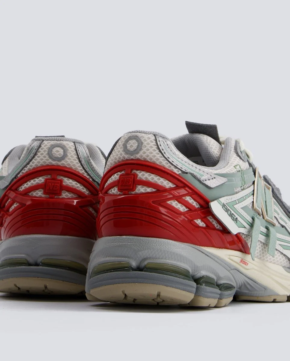 New Balance 1906AV1 Sea Salt Gris Hombre - Image 6