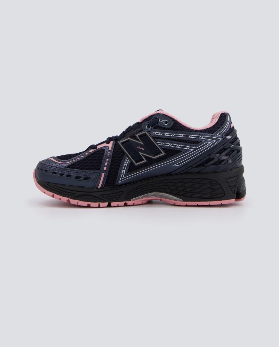 New Balance 1906R Negro y Rosa Mujer - Image 4