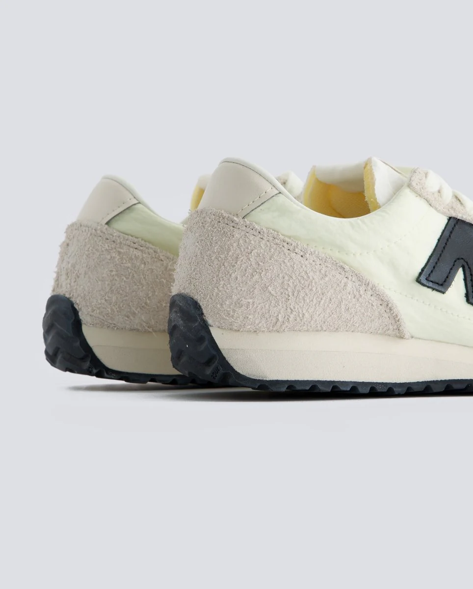New Balance 471 Beige Mujer - Image 3