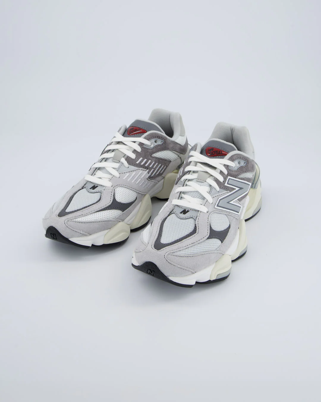 New Balance 9060 Gris Y Blanco Hombre - Image 6