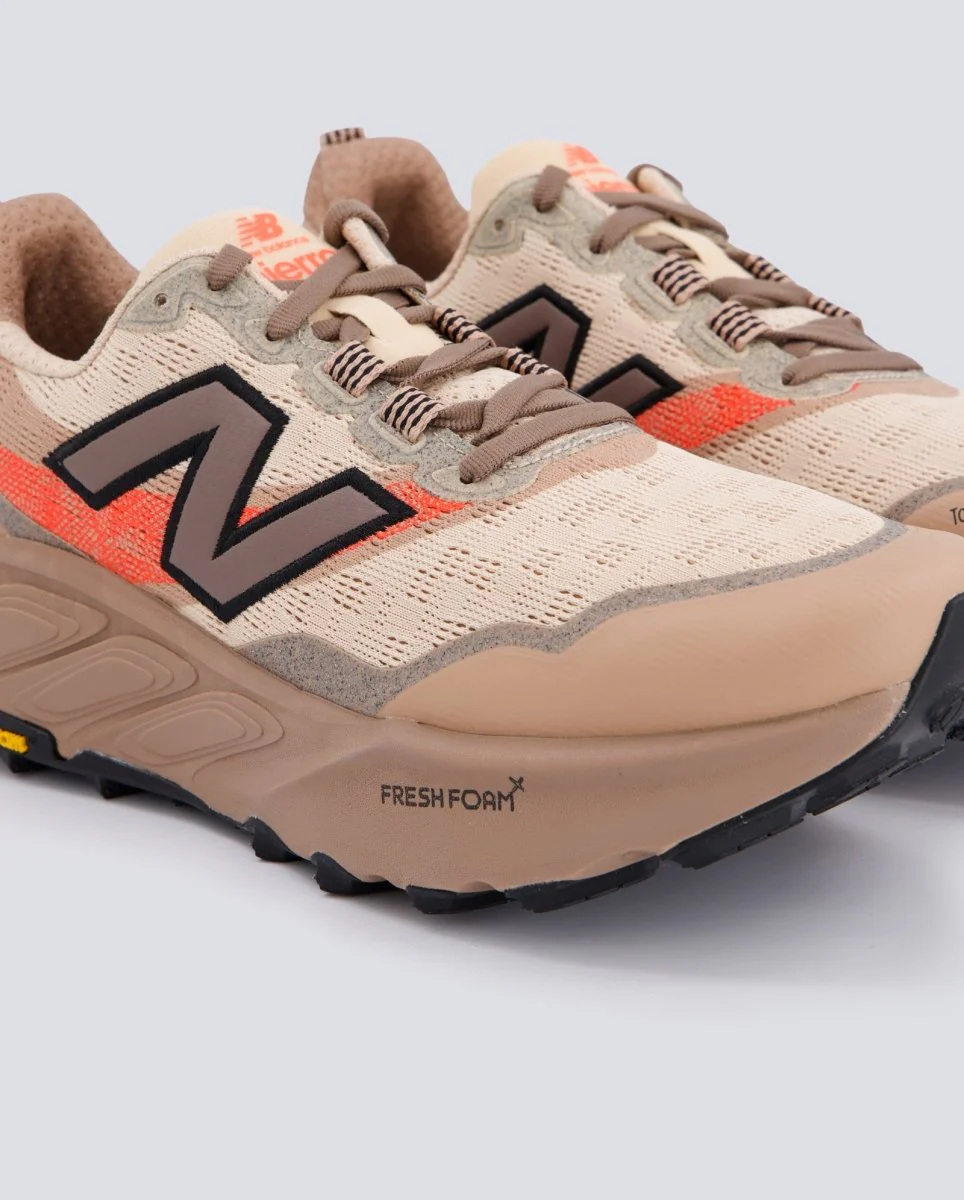 New Balance Fresh Foam X Hierro V9 Marrón Hombre - Image 2