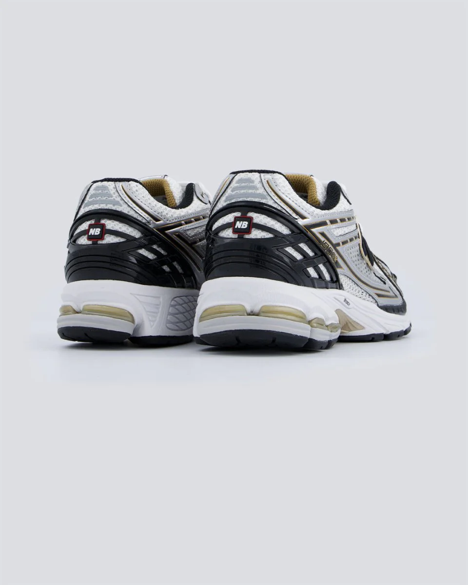 New Balance M1906Ra Lineas Doradas Hombre - Image 4