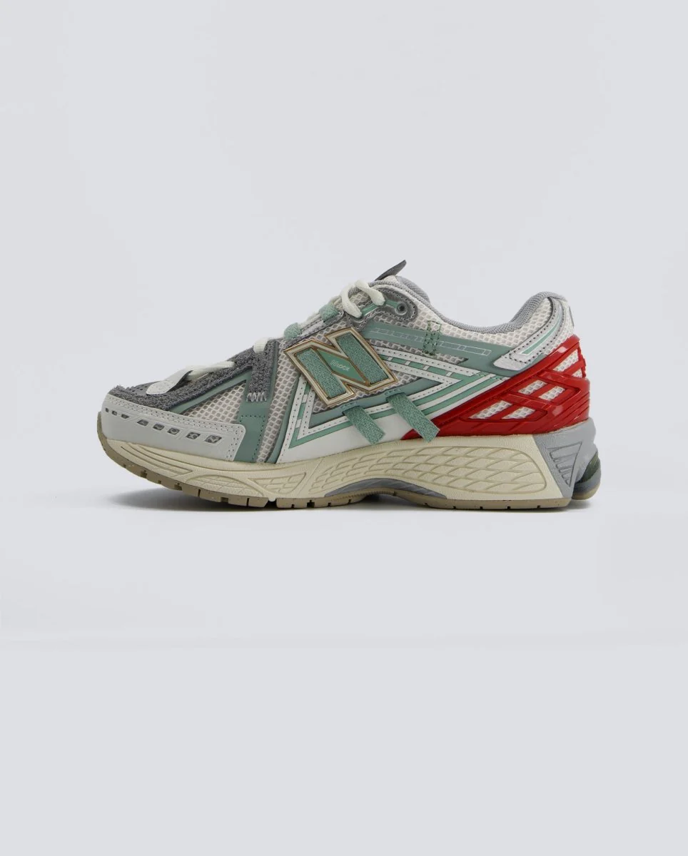 New Balance 1906AV1 Sea Salt Gris Mujer - Image 2