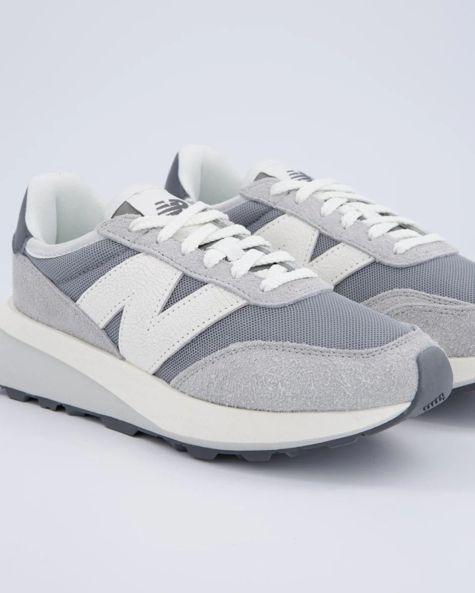 New Balance U370AH Gris Claro Mujer - Image 2