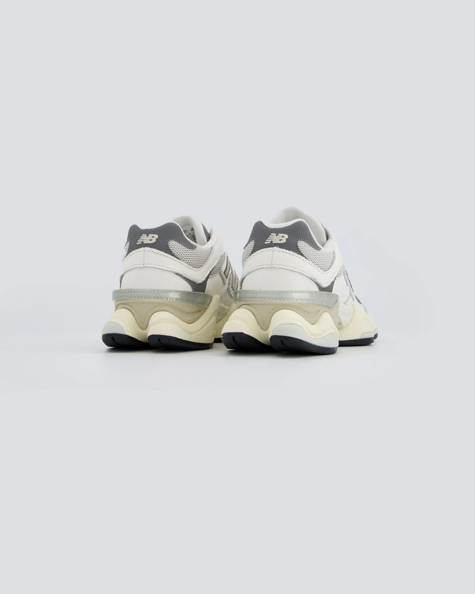 New Balance U9060AGA Gris Y Blanco Mujer - Image 4