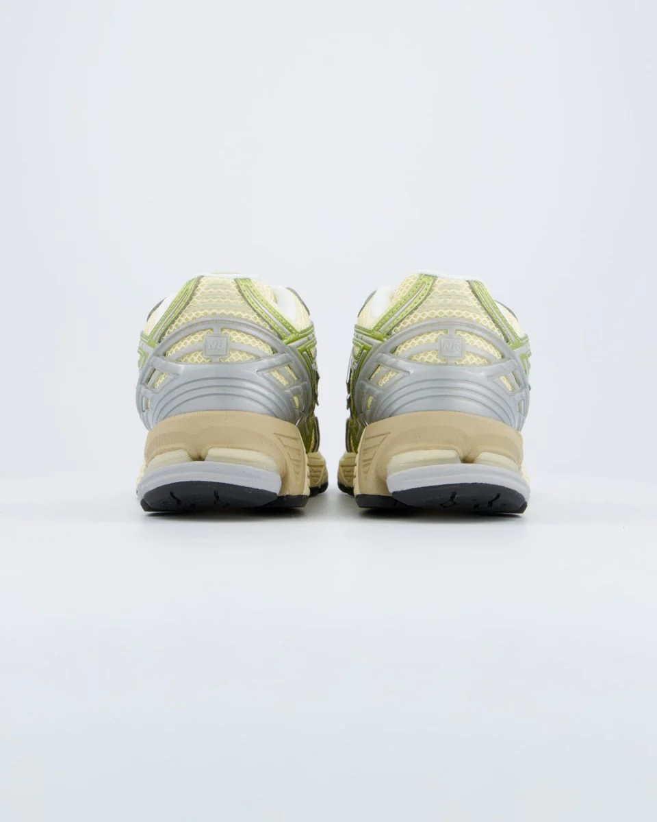 New Balance Yellow Parchment Mujer - Image 5