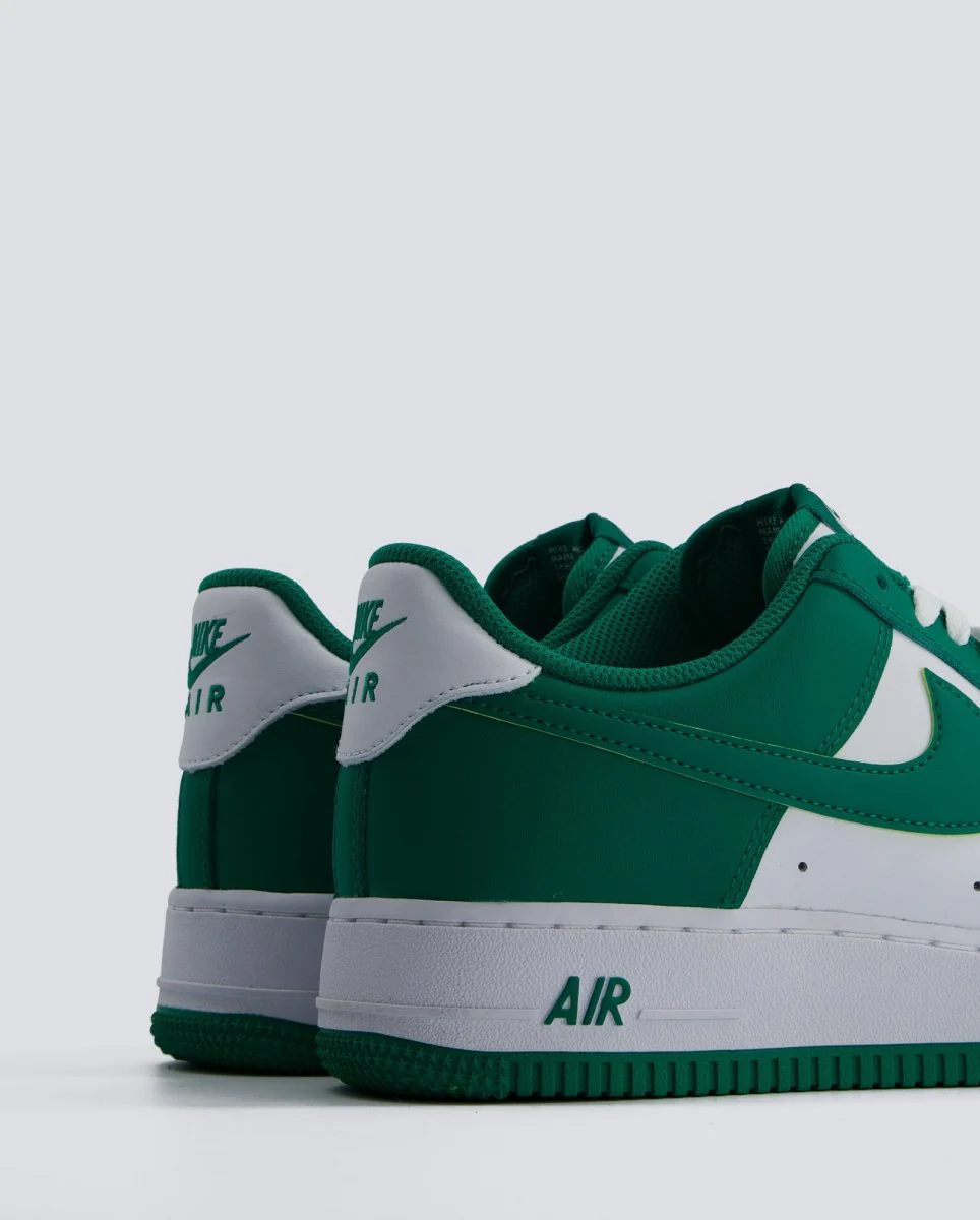 Nike Air Force 1 07 Verde Hombre - Image 4