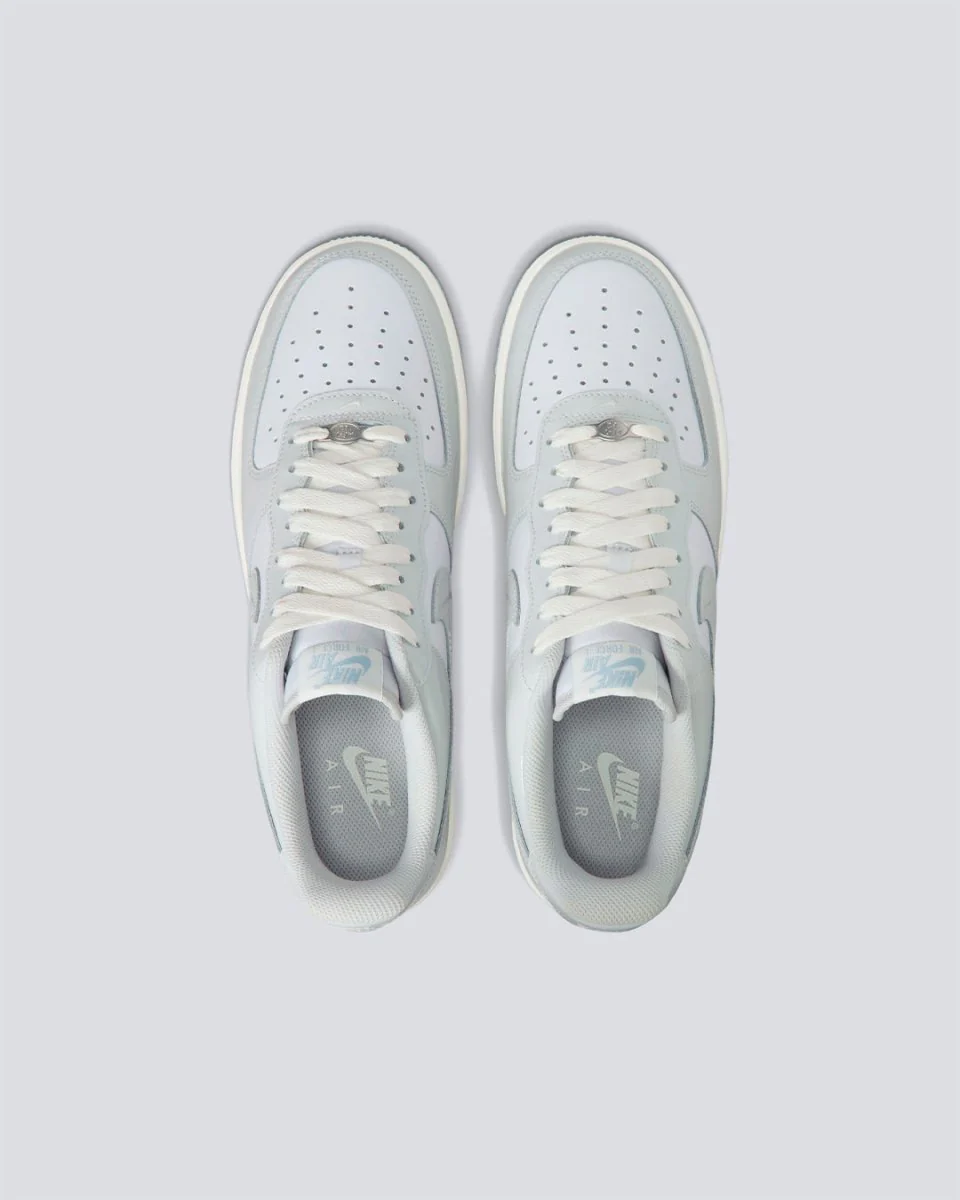 Nike Air Force 1 Low 07 Photon Dust Gris Hombre - Image 3