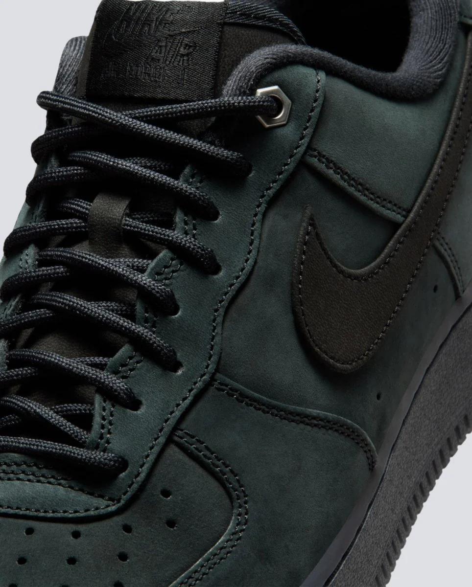 Nike Air Force 1 Low 07 WB Verde Hombre - Image 2