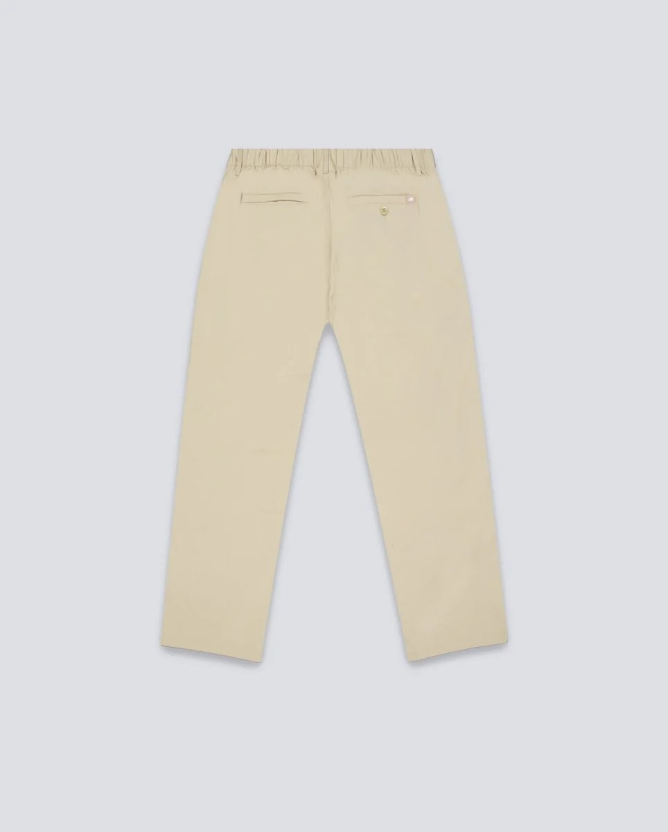 Pantalón New Balance Athletics Relaxed Beige Hombre - Image 3