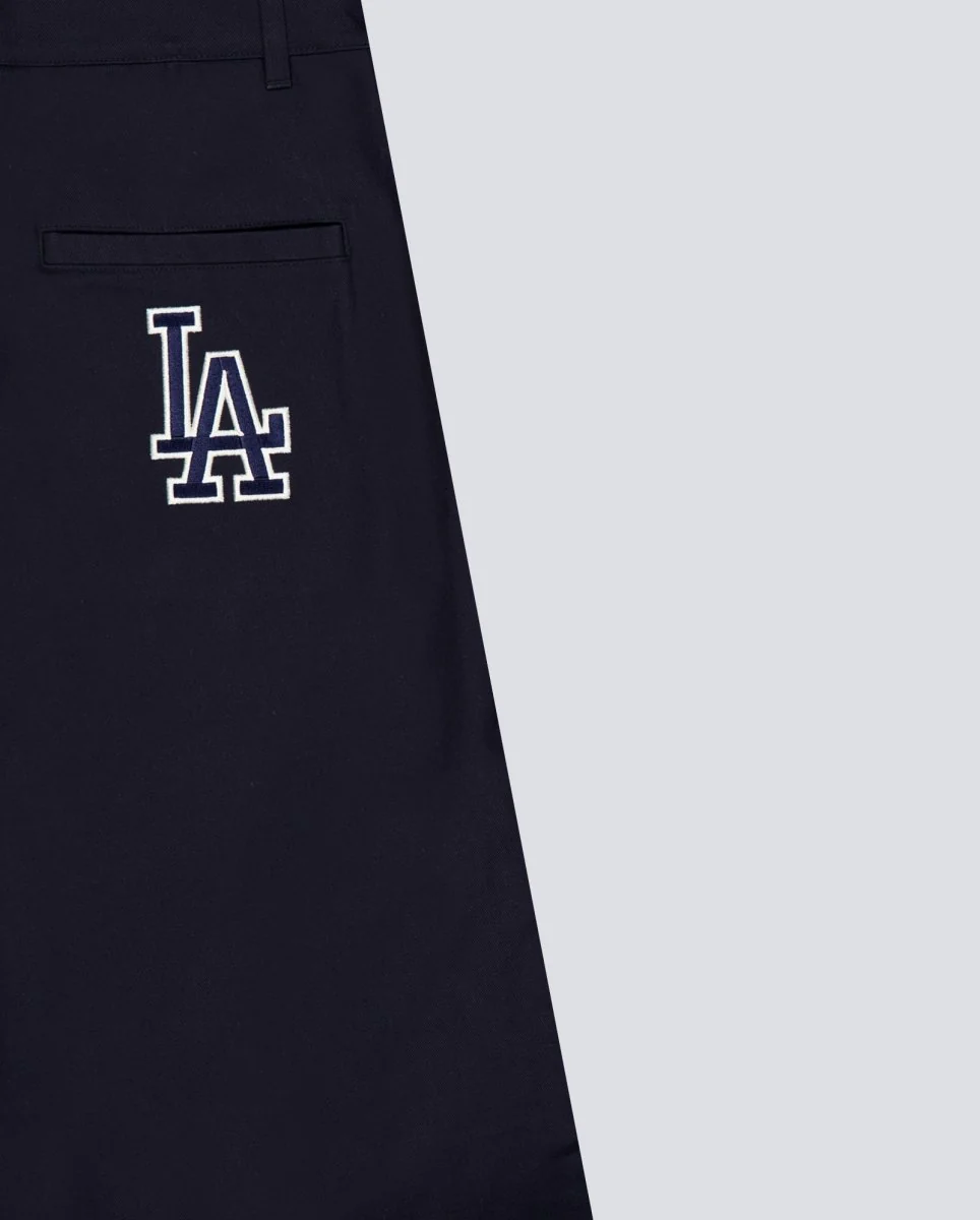 Pnatalón Chino New era MLB Negro Hombre - Image 4