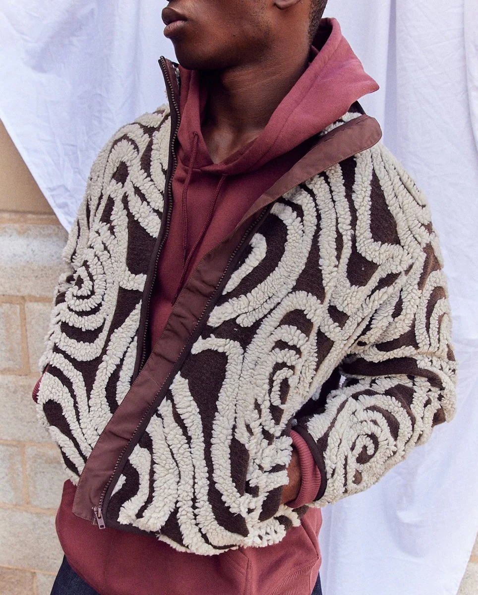 Chaqueta Polar Obey Swirls Jacquard Marrón Mujer - Image 2