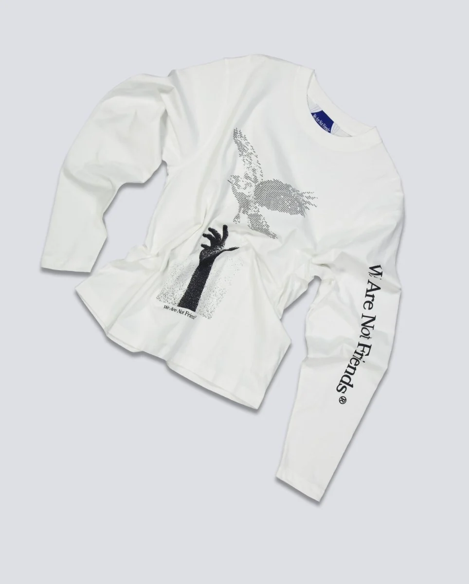 Sudadera We Are Not Friends AscII Falcon Blanca Unisex - Image 3