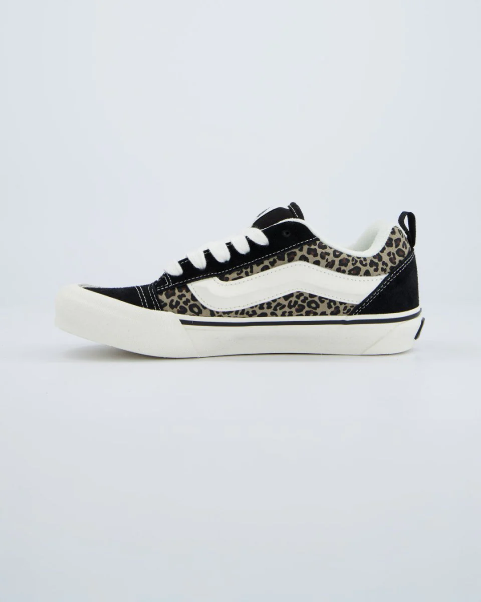Vans Knu Skool Negro Leopardo Mujer - Image 4